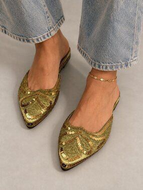 Unworn Kenneth Cole REACTION “Taj” Mules 9.5 Sequins Pointed Toe